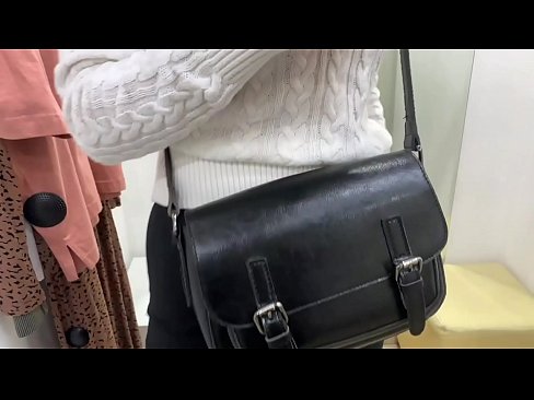 ❤️ Masturbasi umum tina jalang ngora FeralBerry sareng dildo di kamar pas ❌ video sex dina pornosu.pornxlxx.ru ﹏